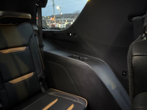 Certified 2023 GMC Yukon AT4 image 36