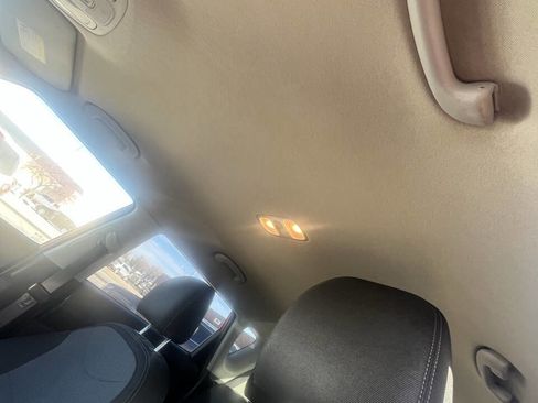Used 2018 Kia Soul + FWD image 10