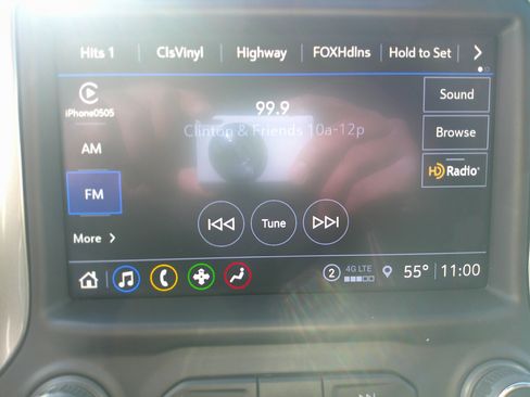 Used 2021 Chevrolet Silverado 1500 LT Trail Boss w/ Convenience Package II image 24