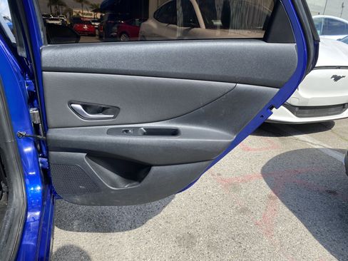 Used 2021 Hyundai Elantra SEL w/ Convenience Package image 20