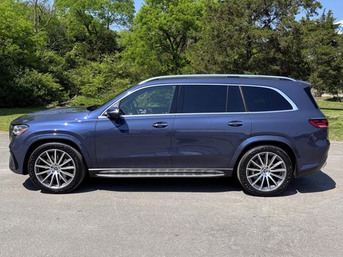 Used 2024 Mercedes-Benz GLS 580 4MATIC image 7