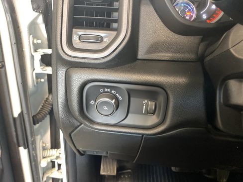 Used 2022 RAM 3500 Tradesman image 20