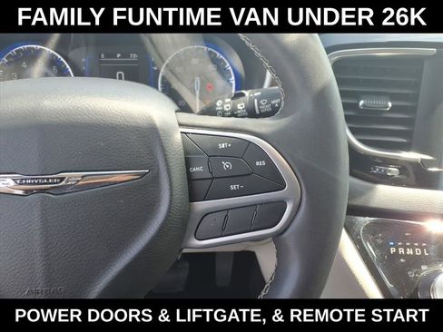 Used 2023 Chrysler Voyager LX FWD image 21
