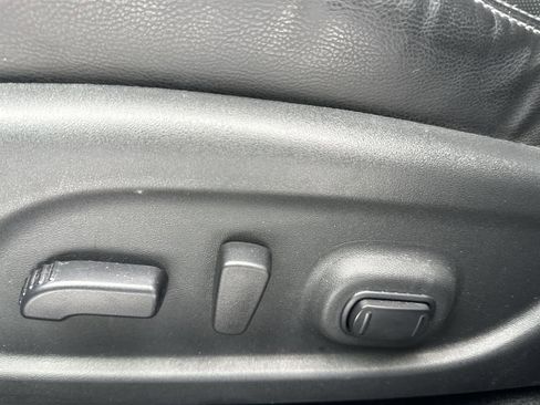 Used 2018 Nissan Murano SL w/ Moonroof Package image 14