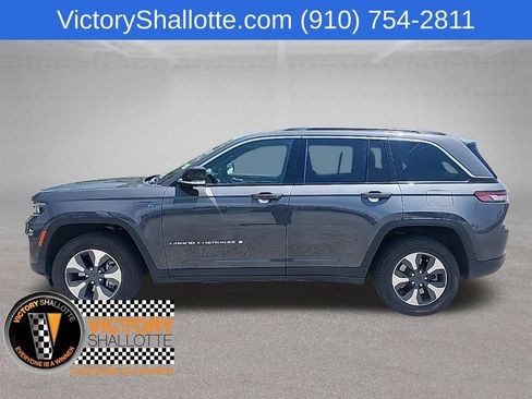 Used 2024 Jeep Grand Cherokee Limited 4xe AWD/4WD image 17