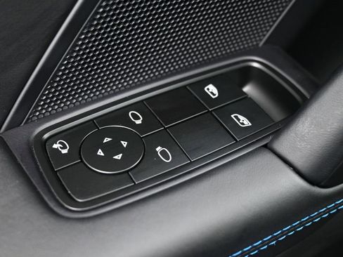 Used 2025 Porsche 911 Carrera S image 17