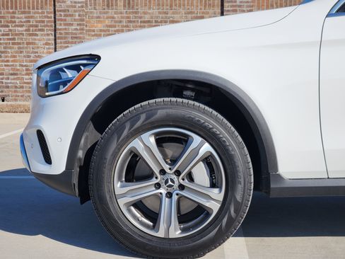 Used 2022 Mercedes-Benz GLC 300 GLC 300 w/ Premium Package Lite image 10