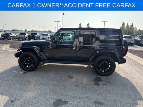 Used 2023 Jeep Wrangler Unlimited Sahara AWD/4WD image 7