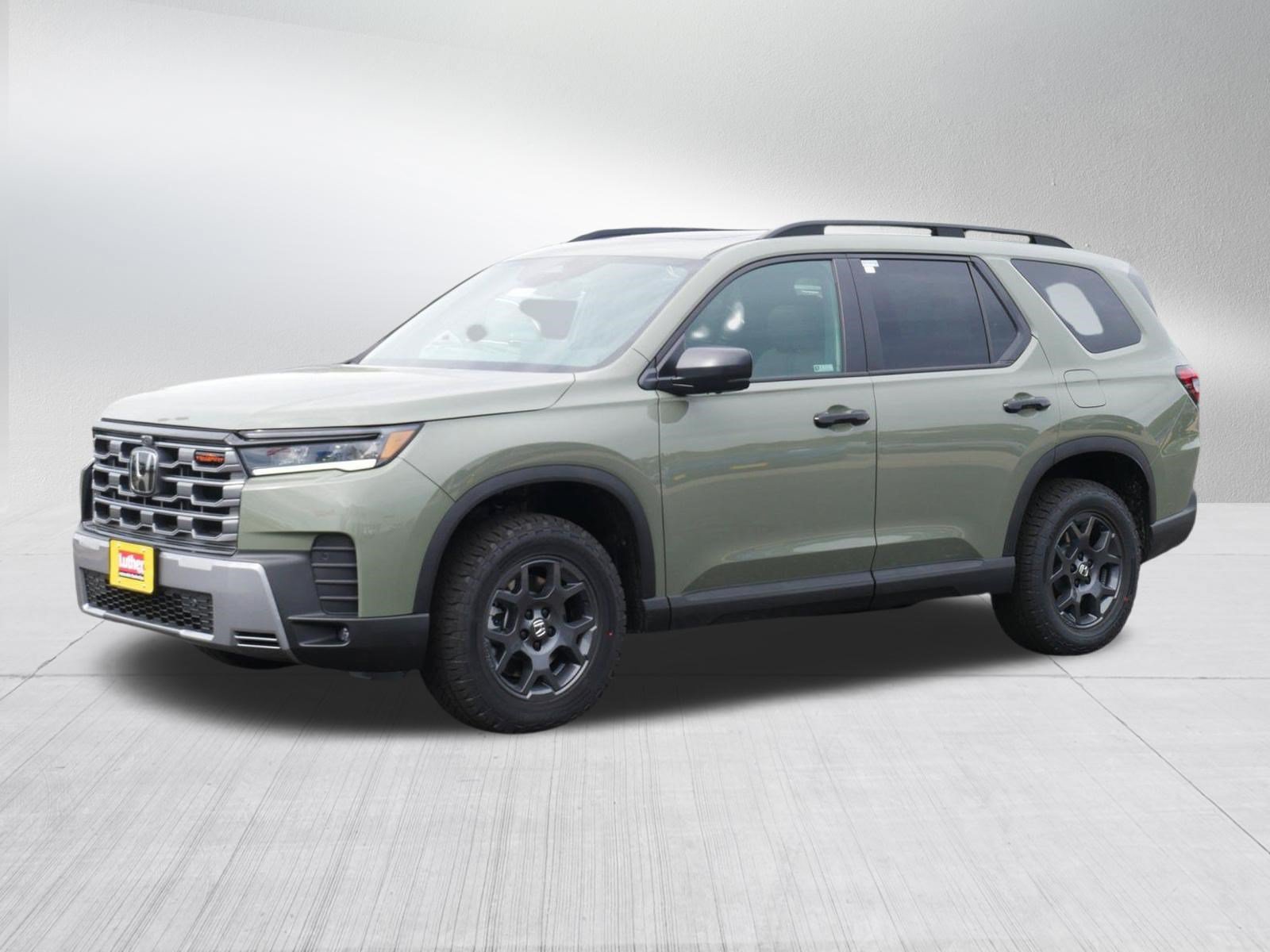 New 2026 Honda Pilot TrailSport image 3