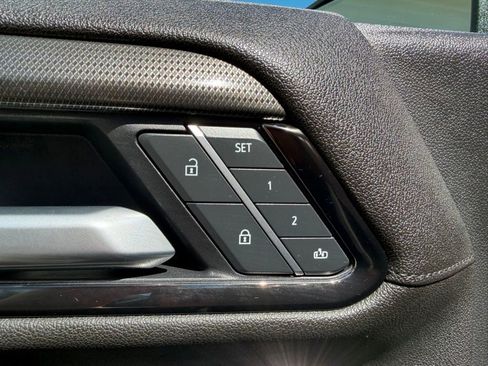 Certified 2025 GMC Sierra 1500 AT4 w/ AT4 Premium Package AWD/4WD image 16