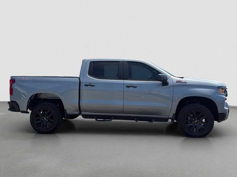 Used 2023 Chevrolet Silverado 1500 Custom Trail Boss AWD/4WD image 7