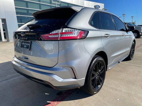 Used 2022 Ford Edge ST-Line image 5