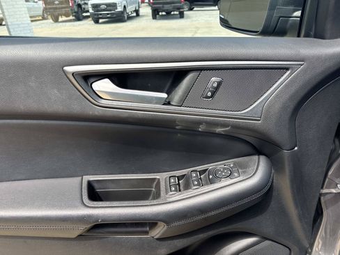 Used 2022 Ford Edge SE AWD/4WD image 19