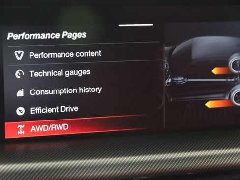 Used 2024 Alfa Romeo Stelvio Veloce image 13