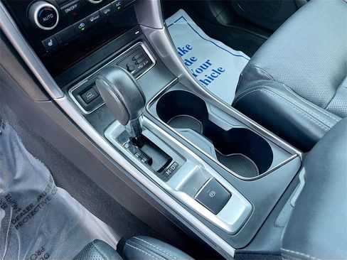 Used 2022 Subaru Ascent Limited image 16