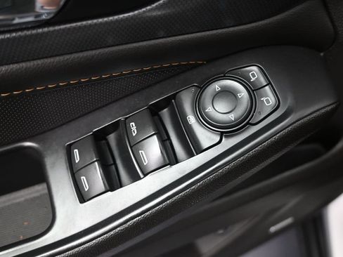 Used 2021 Chevrolet Traverse Premier w/ Redline Edition FWD image 11