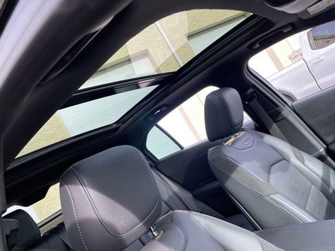 Used 2024 Cadillac XT4 Sport image 43