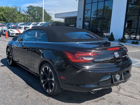 Used 2018 Buick Cascada Sport Touring w/ Dark Effects Package image 9