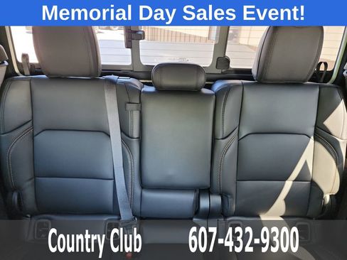 Used 2026 Jeep Gladiator Sport AWD/4WD image 22