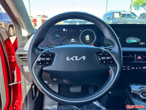 Used 2023 Kia EV6 Wind RWD image 20