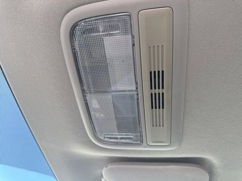 Used 2019 Honda HR-V LX image 19