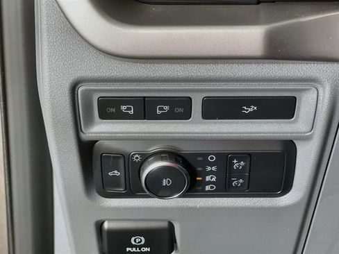 Used 2022 Ford F150 XLT w/ Equipment Group 302A High AWD/4WD image 11