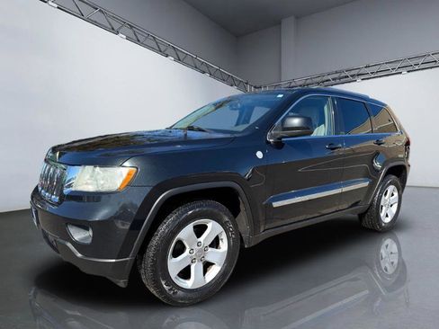 Used 2011 Jeep Grand Cherokee Laredo image 11