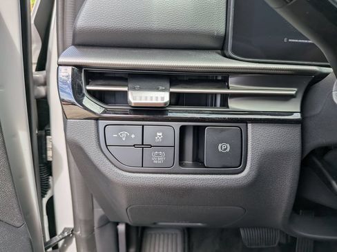 Certified 2026 Kia Sportage S AWD/4WD image 29