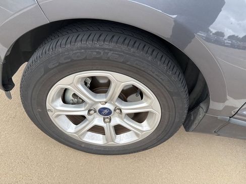 Used 2021 Ford EcoSport SE image 11