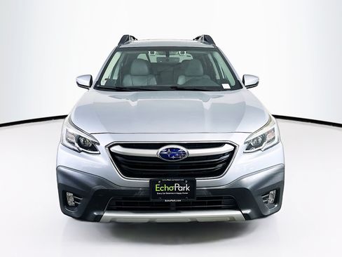 Used 2020 Subaru Outback Limited w/ Popular Package #2 AWD/4WD image 2