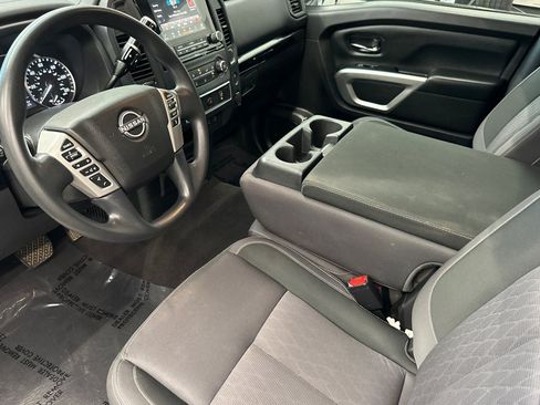Used 2023 Nissan Titan SV AWD/4WD image 10