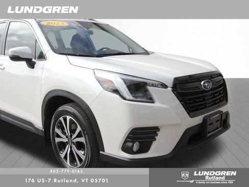 Used 2023 Subaru Forester Limited image 40