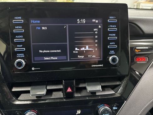 Used 2023 Toyota Camry SE image 16