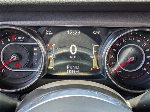 Used 2022 Jeep Gladiator Mojave w/ Trailer Tow Package AWD/4WD image 10