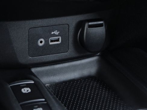 Certified 2019 Nissan Rogue SV w/ Premium Package image 39