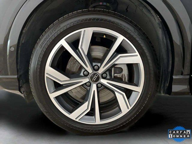 Used 2024 Audi Q4 e-tron Premium Plus w/ Premium Plus AWD/4WD image 29