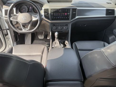 Used 2021 Volkswagen Atlas Cross Sport SE w/ V6 Towing Package image 26