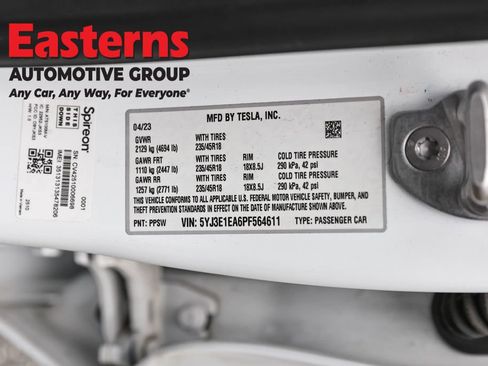 Used 2023 Tesla Model 3 Standard Range image 30