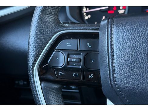 Used 2023 Toyota Tundra Limited AWD/4WD image 25