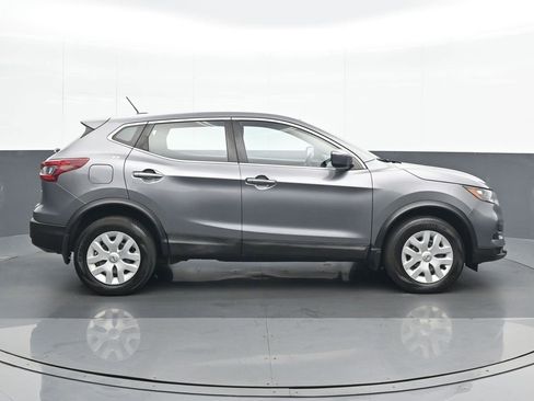 Used 2020 Nissan Rogue Sport S image 7