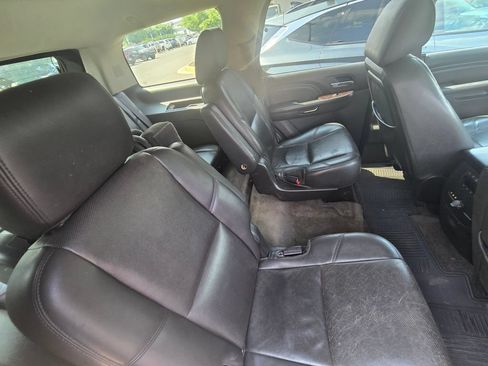 Used 2013 GMC Yukon Denali AWD/4WD image 11