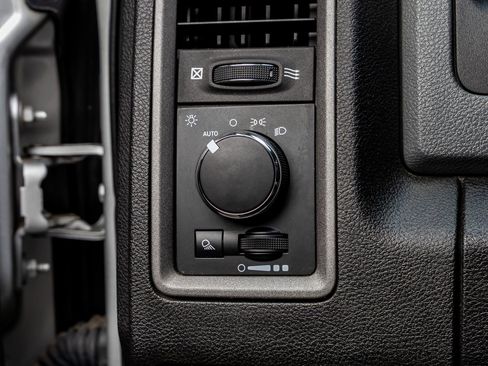 Used 2019 RAM 1500 Tradesman w/ Popular Equipment Group image 17