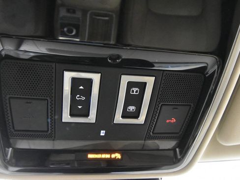 Used 2018 Land Rover Range Rover Long Wheelbase Supercharged image 25