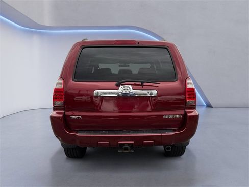 Used 2008 Toyota 4Runner SR5 w/ SR5 Extra Value Pkg 1 image 4