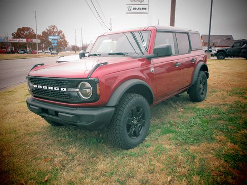 New 2025 Ford Bronco Big Bend AWD/4WD image 3