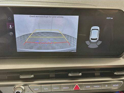 Used 2025 Kia Telluride S FWD image 23