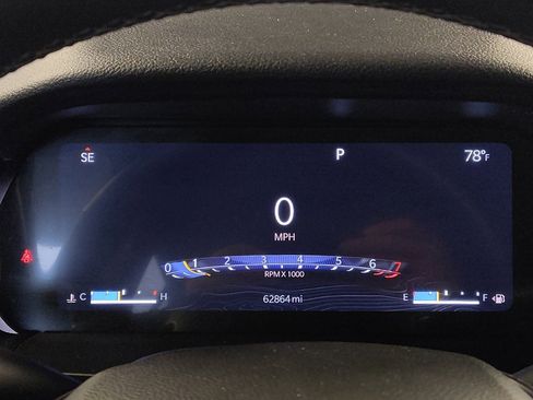 Used 2023 Jeep Grand Cherokee Laredo w/ Luxury Tech Group I RWD image 23