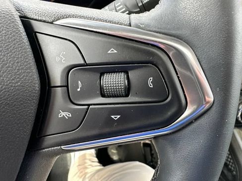 Used 2024 Chevrolet TrailBlazer LT w/ Convenience Package FWD image 18