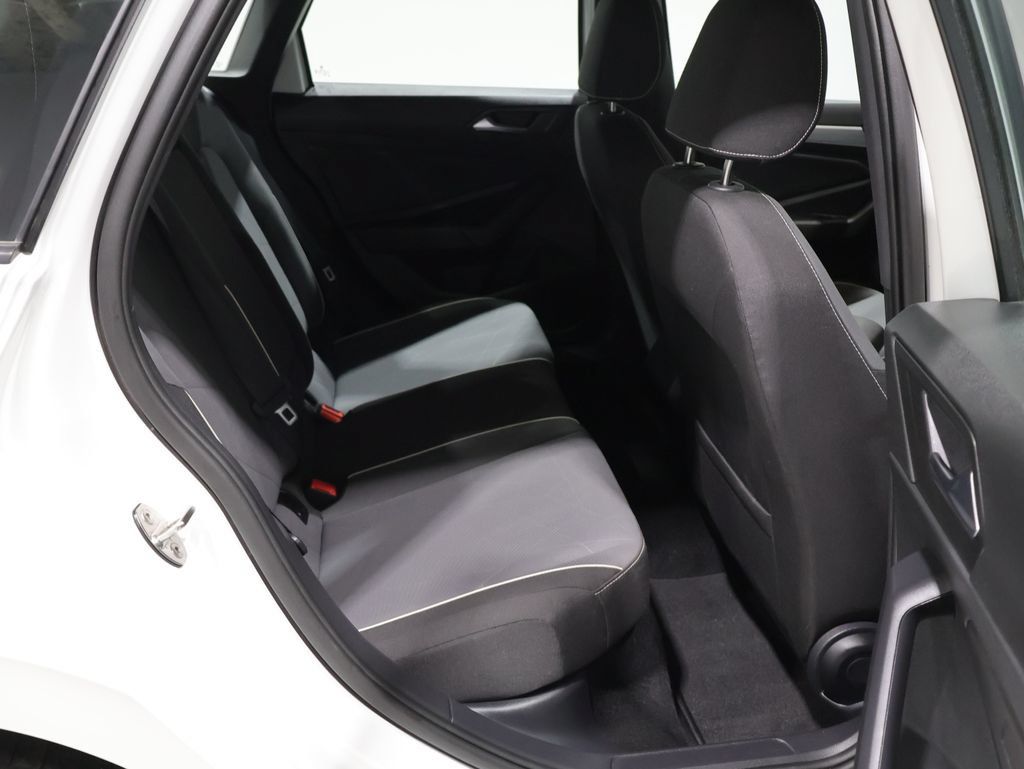 Used 2025 Volkswagen Jetta Sport FWD image 20