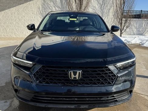 Used 2023 Honda Accord EX image 8